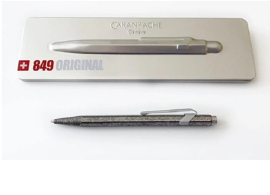 CARAN d'ACHE 瑞士卡達 瑞士 卡達 CARAN dache 849 Original 鐵灰原子筆 金屬禮盒 849.069