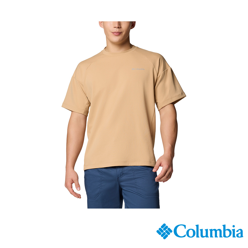 Columbia 哥倫比亞 男款-快排短袖上衣-卡其色 UAE08510KI/JS