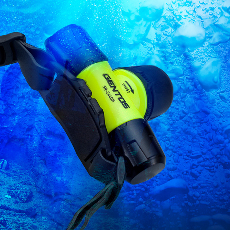 GENTOS - GENTOS ジェントス　25m防水ヘッドライト　未使用品　SR-244DH GENTOS ジェントス 25m防水ヘッドライト 未使用品 SR-244DH