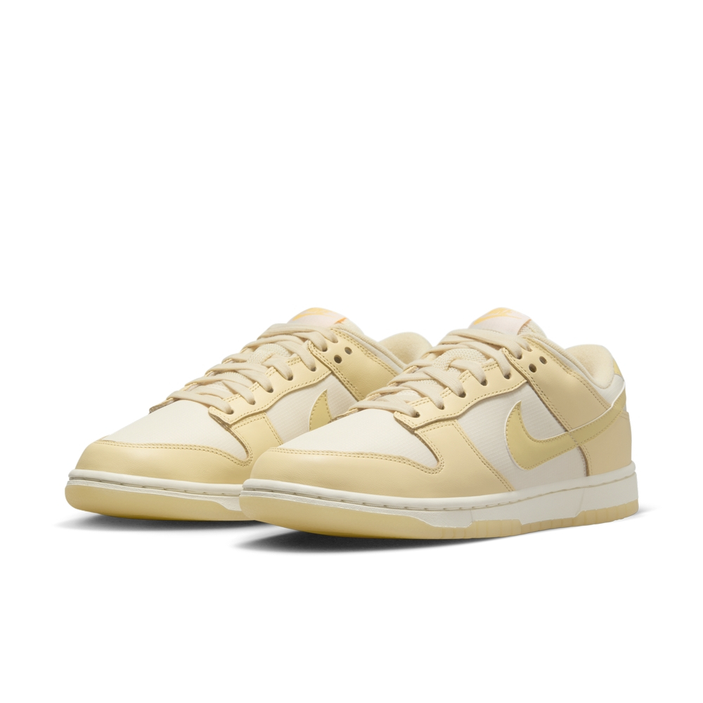 NIKE 耐吉 W DUNK LOW 女鞋 休閒鞋 白 鵝黃色 果凍底 反光-FZ2552100