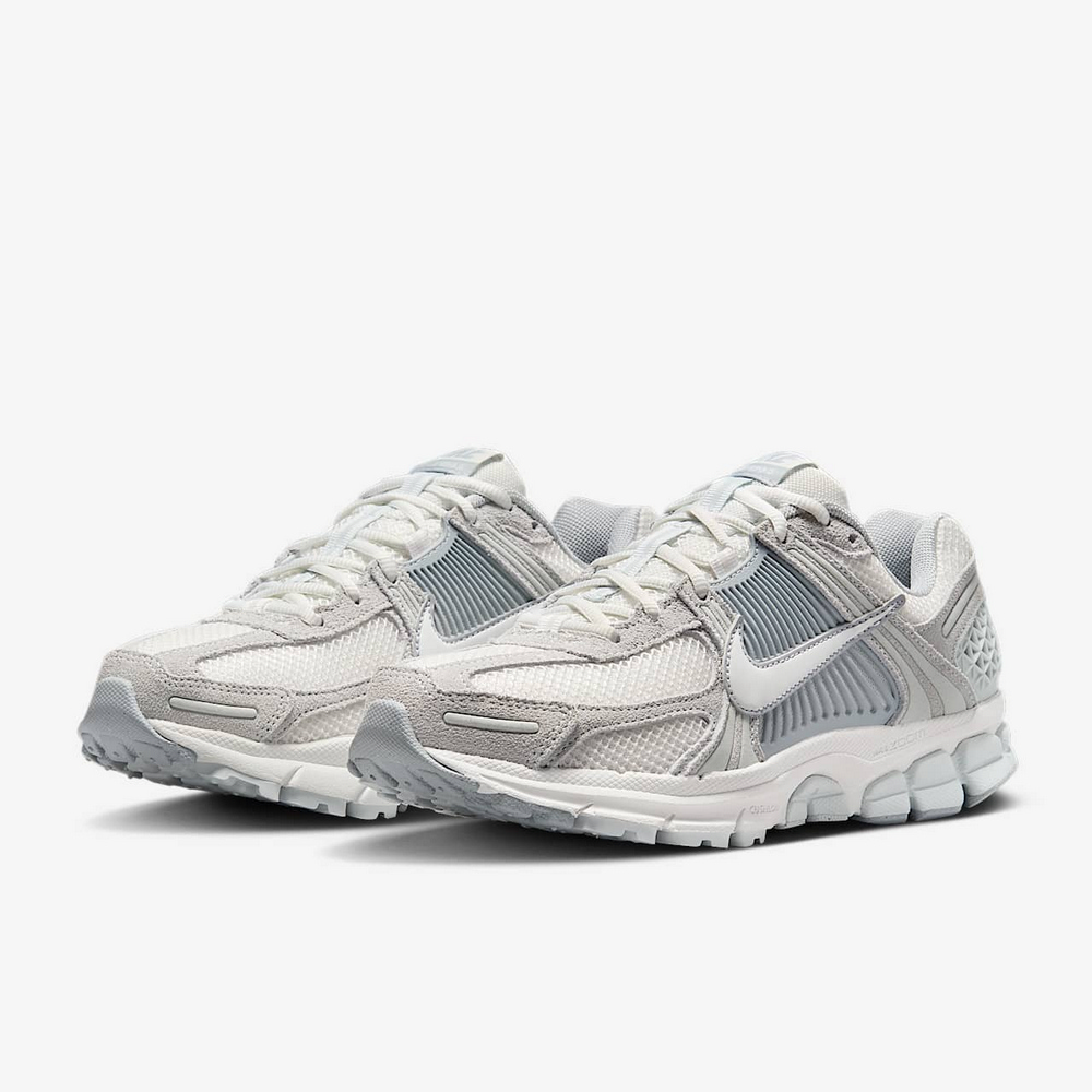 NIKE 耐吉 W ZOOM VOMERO 5 女 休閒鞋 米白灰-HQ0458001