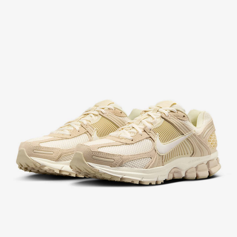 NIKE 耐吉 W ZOOM VOMERO 5 女 休閒鞋 卡其色 奶茶-HQ0458200