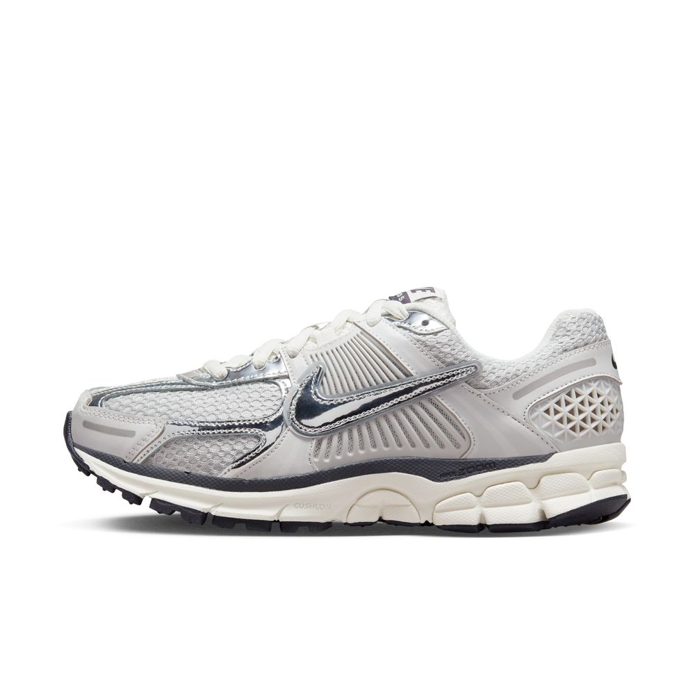 NIKE 耐吉 W ZOOM VOMERO 5 女鞋 運動鞋 休閒鞋 復古 慢跑 白銀色-FD0884025
