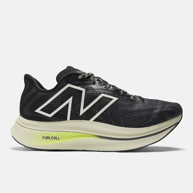 New Balance 紐巴倫 New Balance Fuelcell Supercomp Trainer V2 [WRCXBK3] 女 慢跑鞋 黑