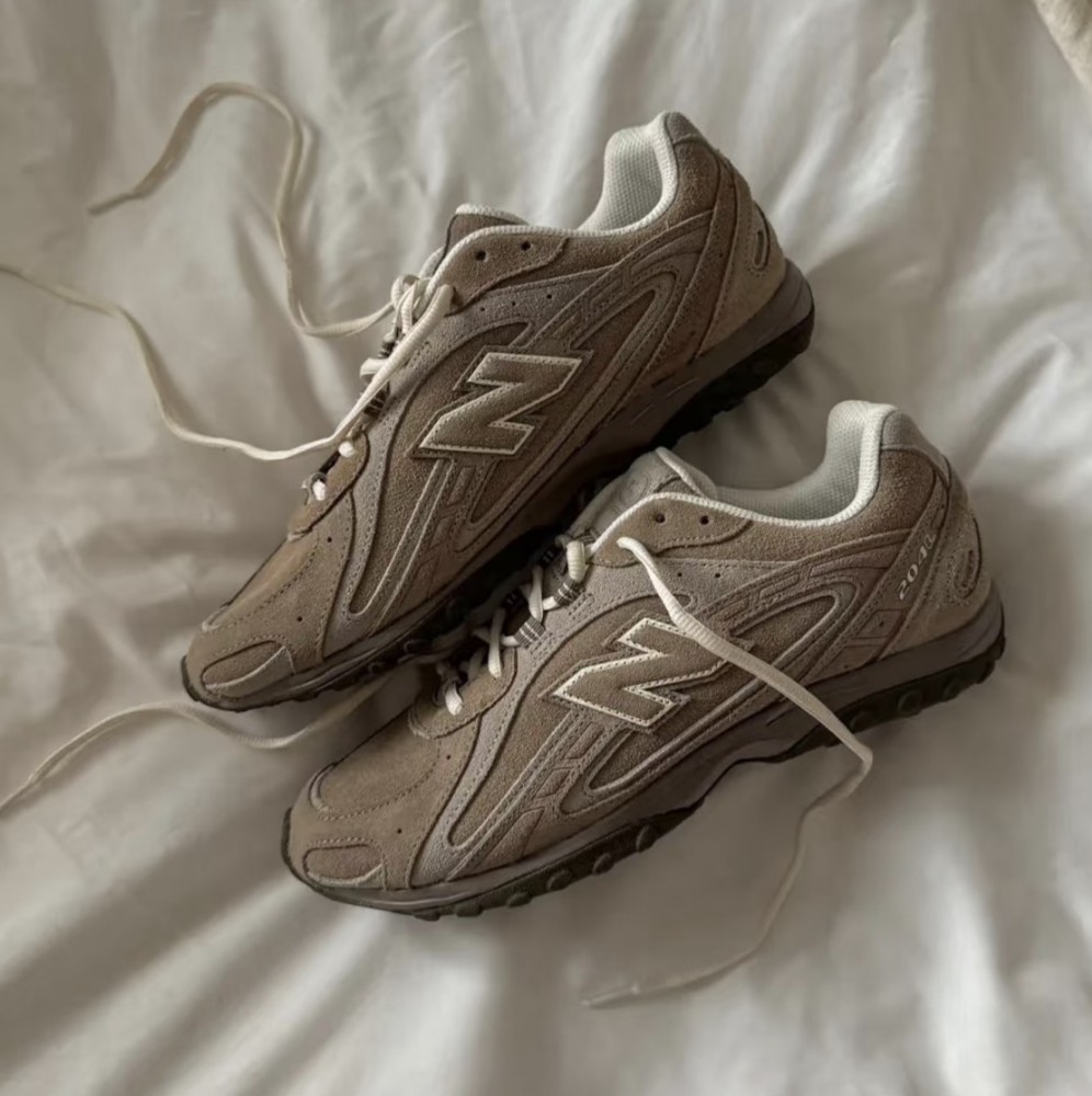 New Balance 紐巴倫 NEW BALANCE 休閒鞋 NB 204L 淺褐色 男女 U204LMMA 出貨方式*