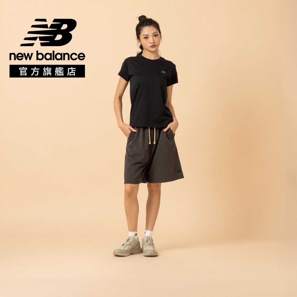 New Balance 紐巴倫 [New Balance]簡約LOGO短袖上衣_女性_黑色_WT61Y1J1BK