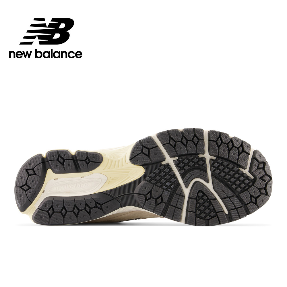 おすすめ特集の通販 NEWBALANCE M 2002 RCC 24 M2002RCC 新品未使用 靴