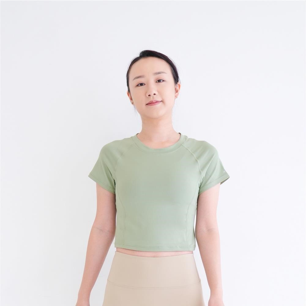 Mukasa DURABLE 接邊短袖短版上衣 - 松柏綠 - MUK-23043