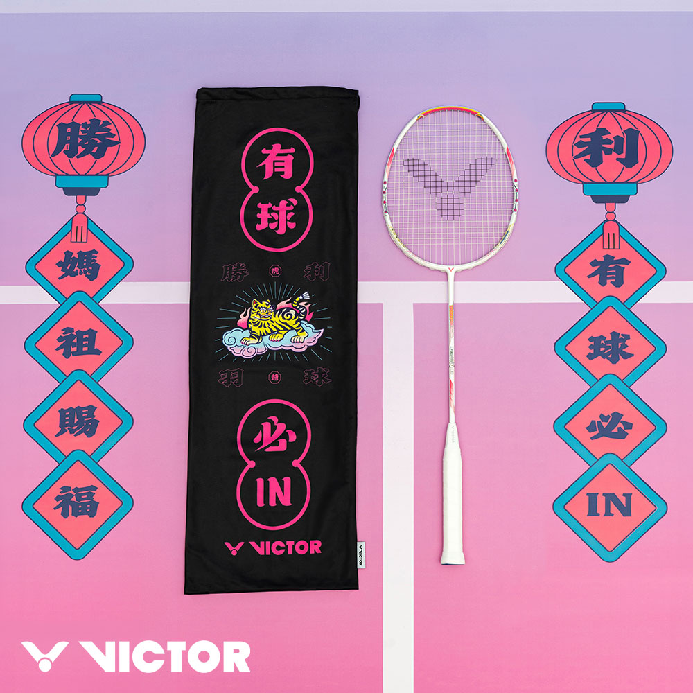 VICTOR 勝利體育 x 白沙屯媽祖聯名系列 穿線拍(ARS-BMZ 媽祖款 AI/珠光白/心動粉紅)