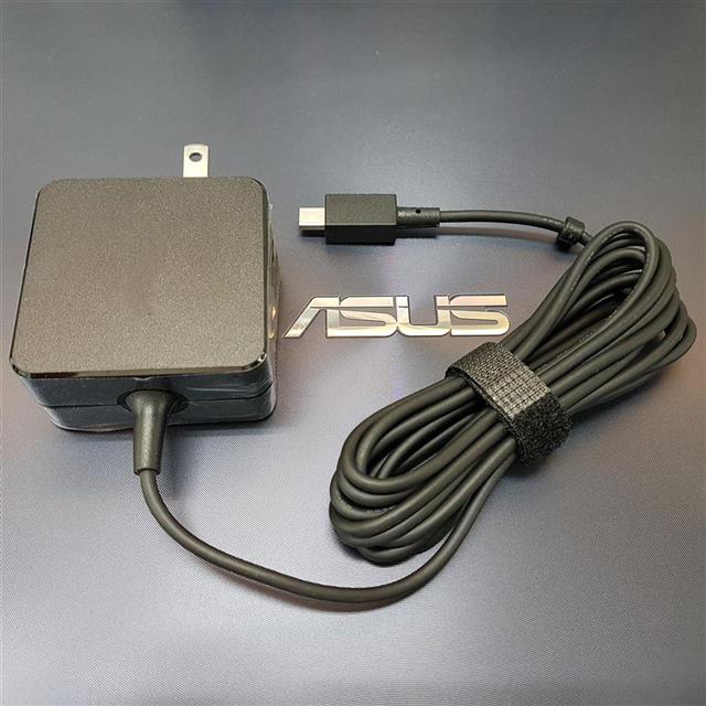 副廠變壓器19V*1.75A=33W 適用筆電型號 Eee Book  X205 X205T X205TA E200 E200H E200HA E202 E202SA E205 E205SA TP200S TP200SA ADP-33AW AD AD890526 EXA1206UH ADP-33AWB 副廠變壓器