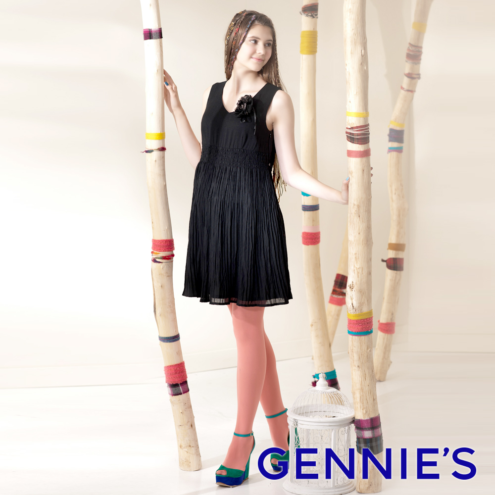 Gennies 奇妮 浪漫飄逸V領百褶羊毛背心洋裝(咖/黑)